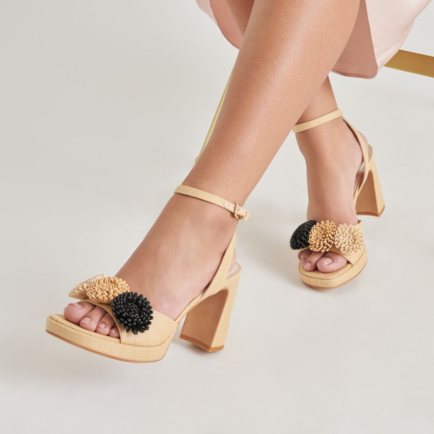 Dolce Vita OLIVEA HEELS BLACK NATURAL RAFFIA
 – Dolce Vita