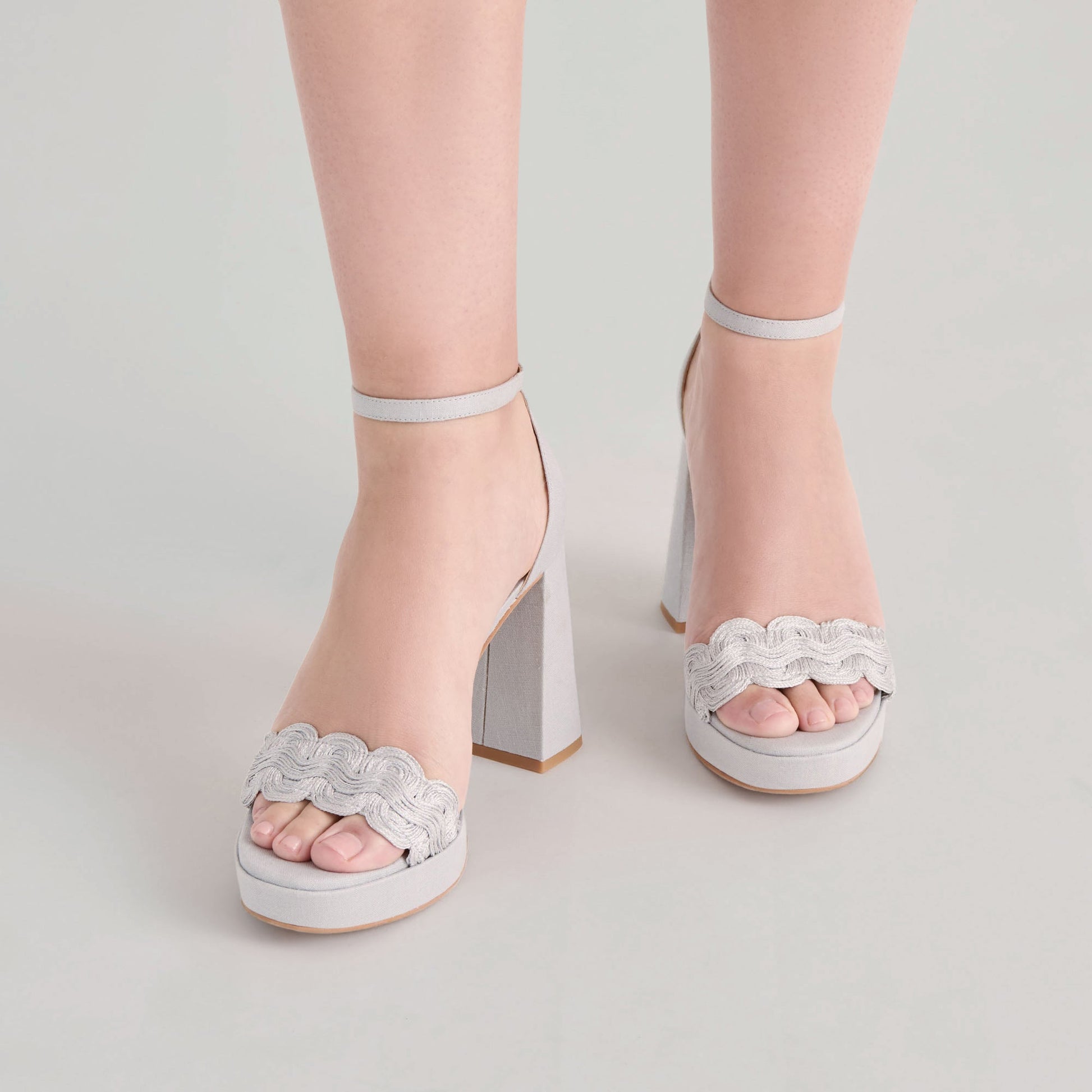 Dolce Vita PELTIN HEELS GREY WOVEN RAFFIA
 – Dolce Vita