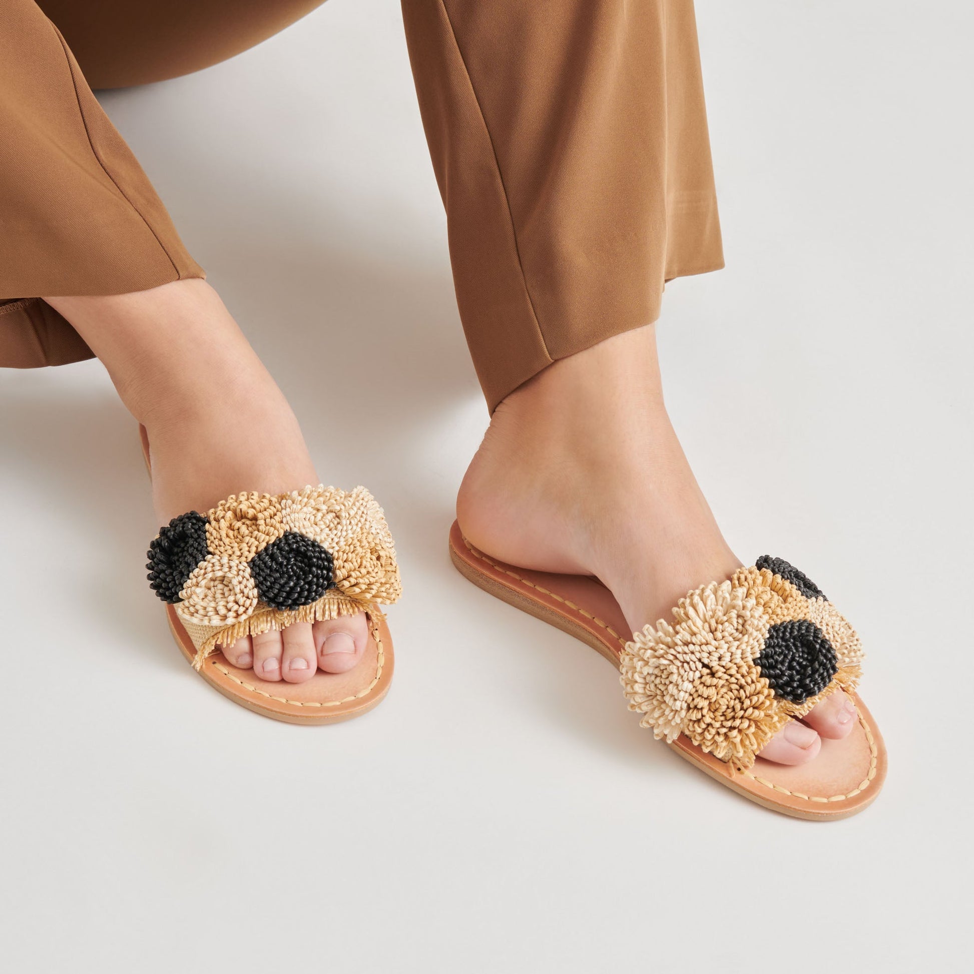 Dolce Vita DANELA SANDALS BLACK NATURAL RAFFIA
 – Dolce Vita