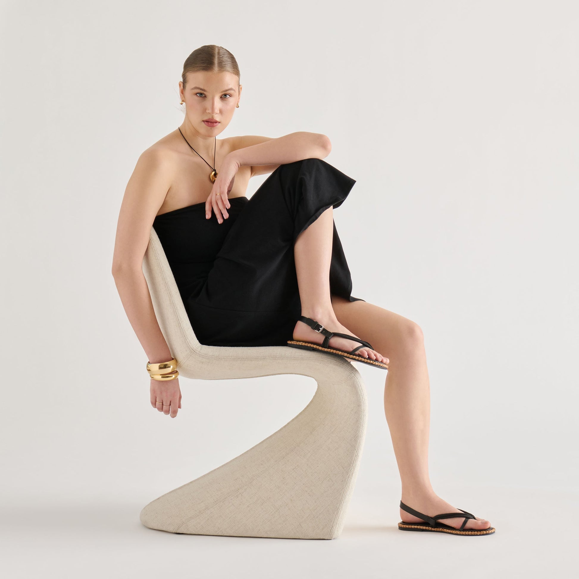 Dolce Vita Reed Black Leather Sandals