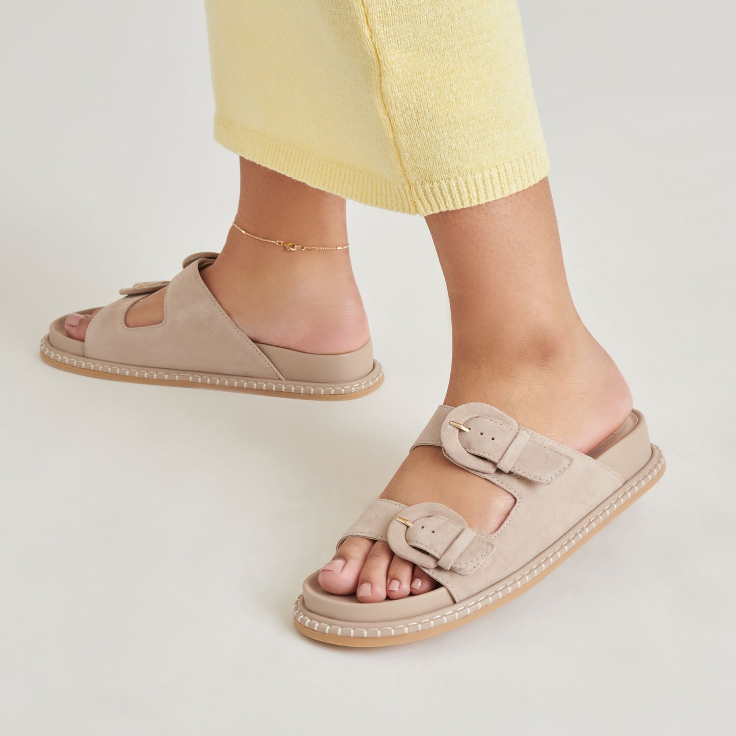 Dolce Vita SHAUNY SANDALS DK TAUPE SUEDE
 – Dolce Vita