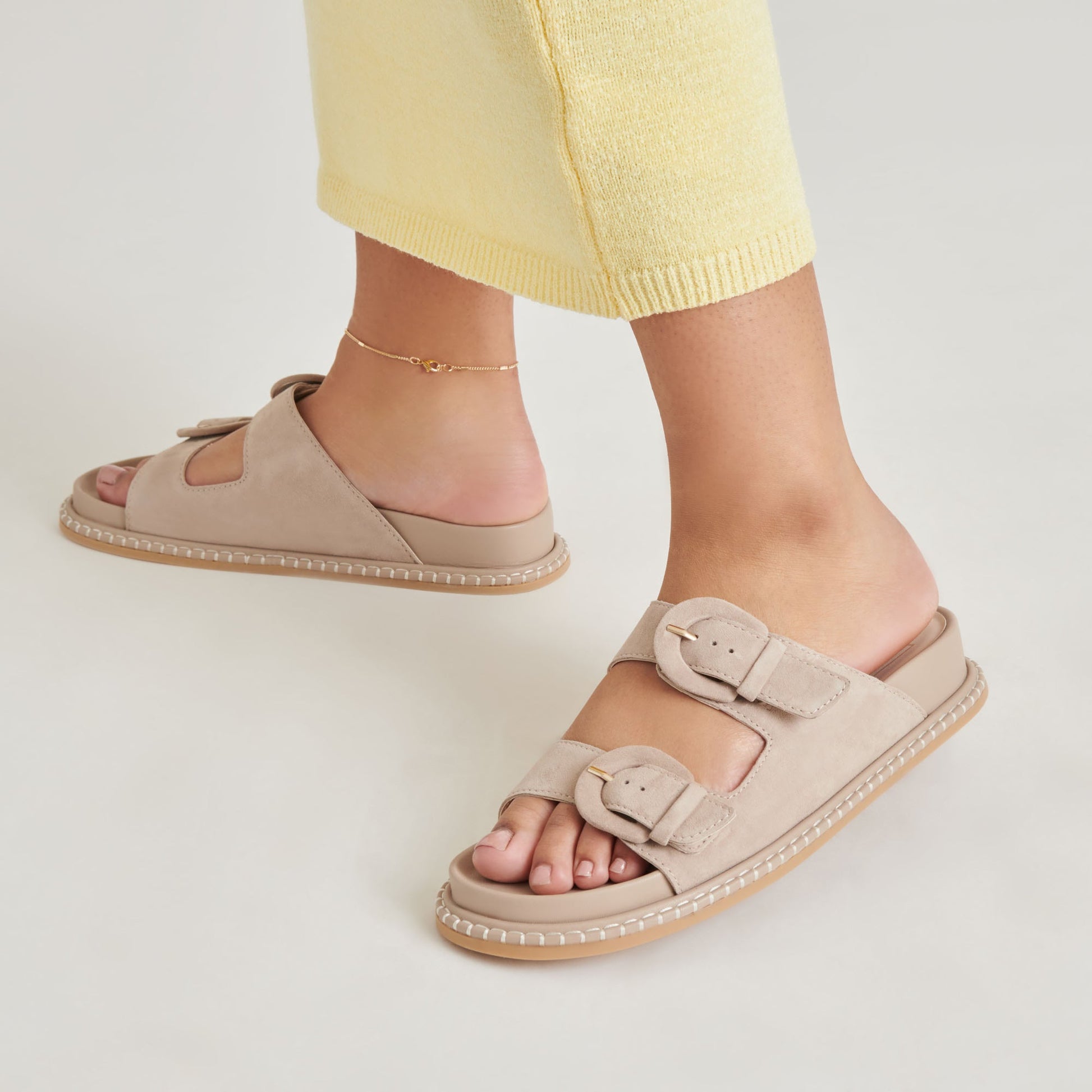 Dolce Vita SHAUNY SANDALS DK TAUPE SUEDE
 – Dolce Vita