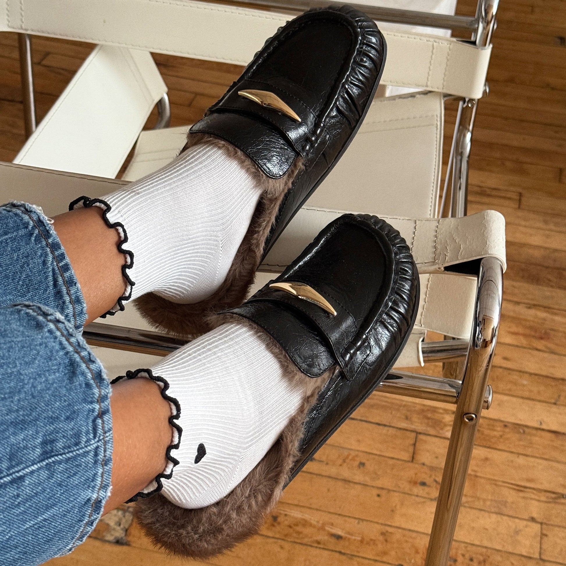 Dolce Vita Jodero Plush Black Leather Flats