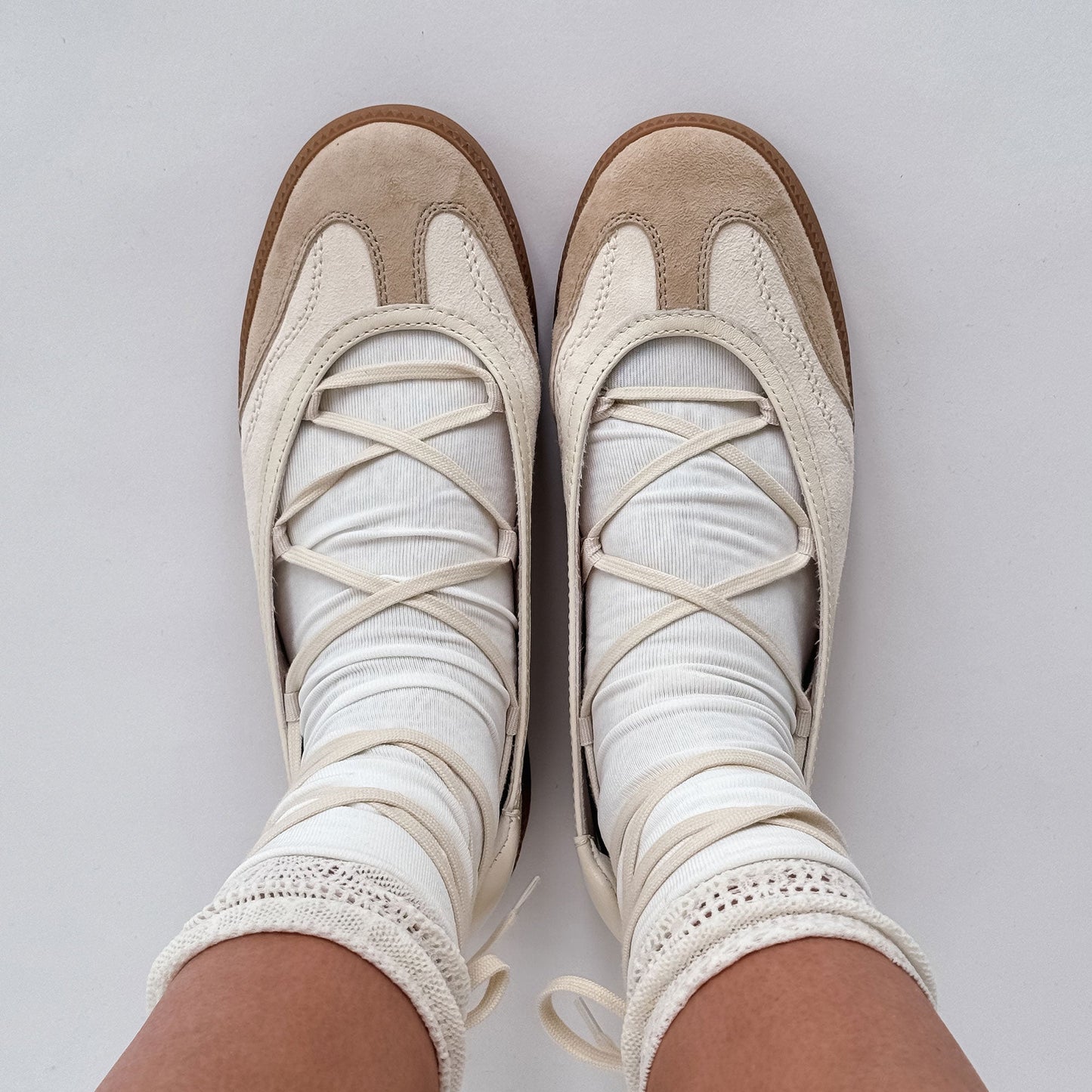 Dolce Vita Nyomie Ivory Multi Leather Sneakers