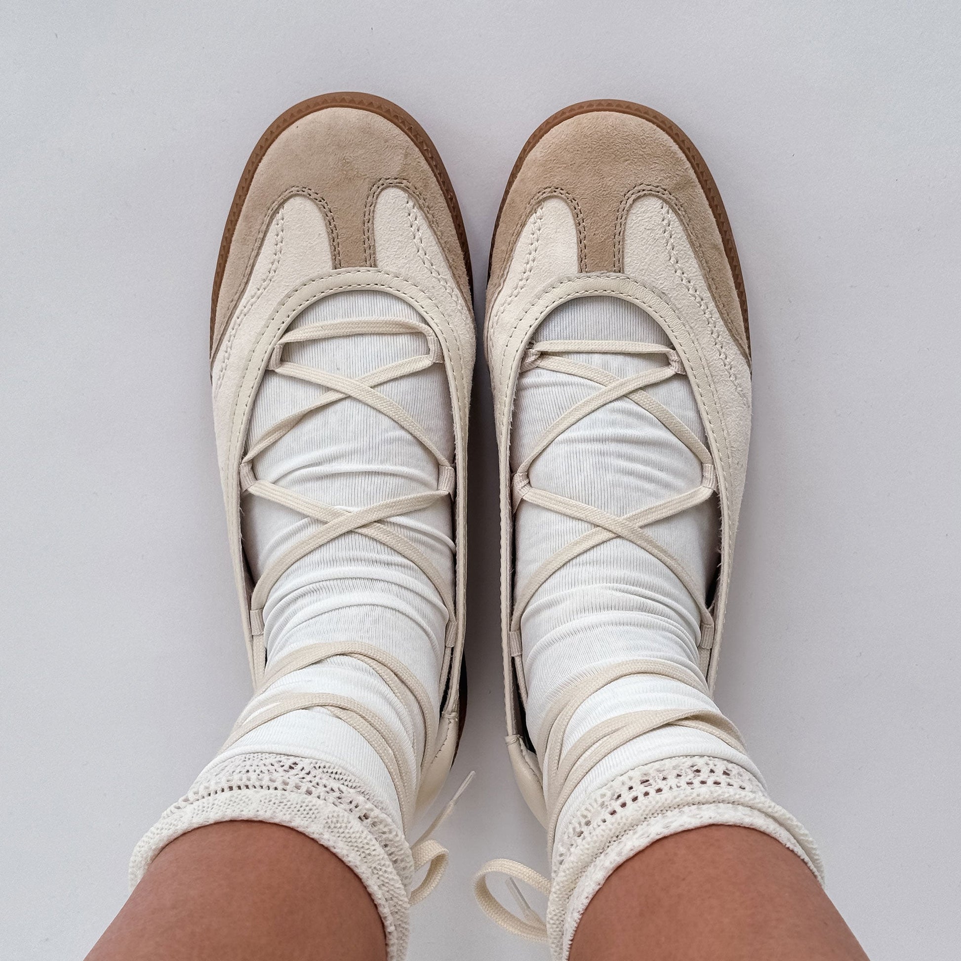 Dolce Vita Nyomie Ivory Multi Leather Sneakers