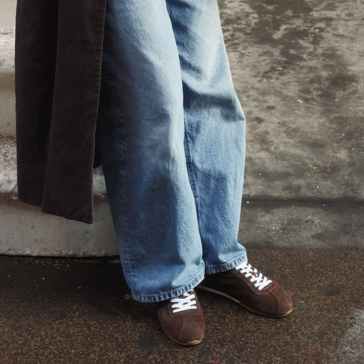 Dolce Vita Serina Dk Brown Suede Sneakers