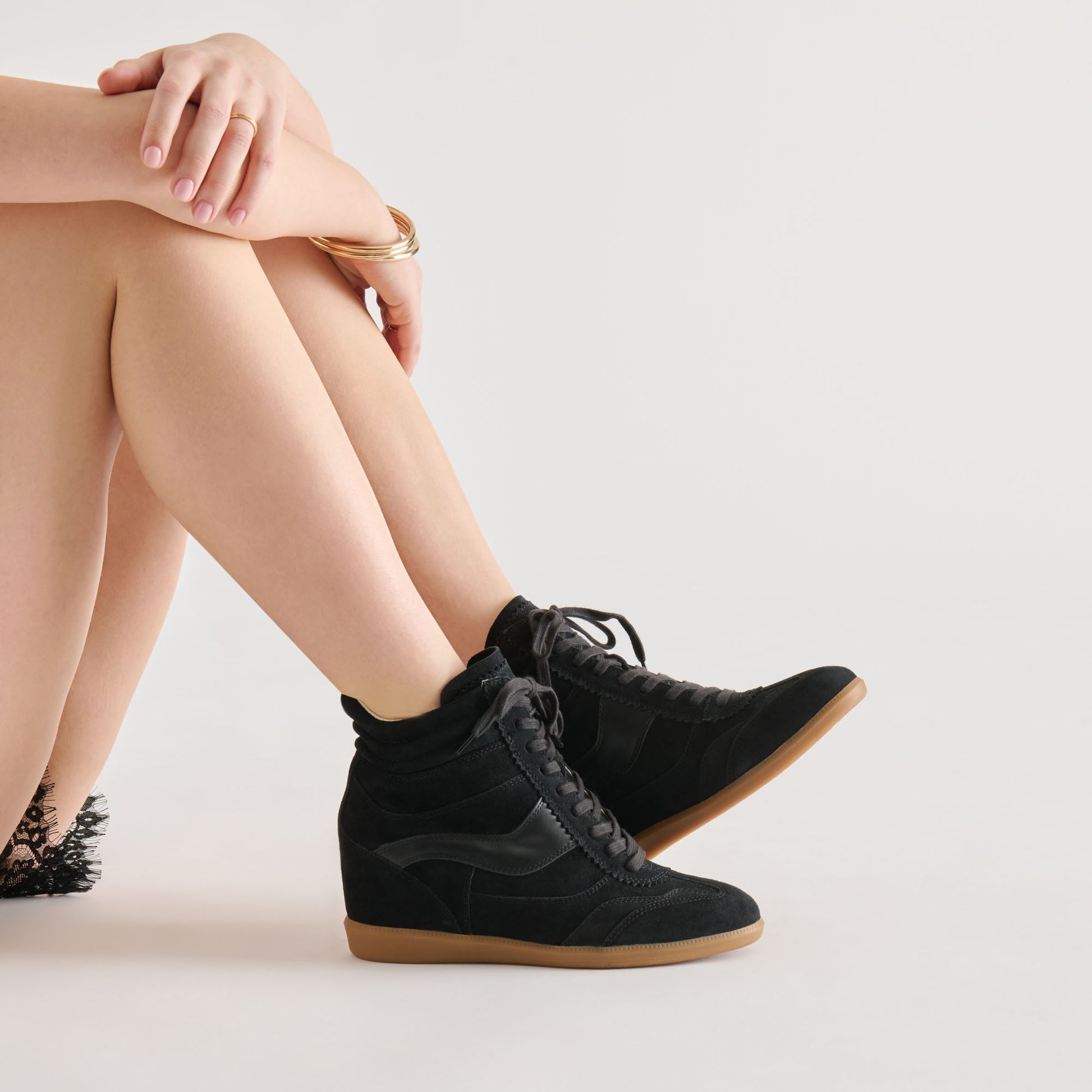 Dolce Vita Issac Onyx Suede Sneakers