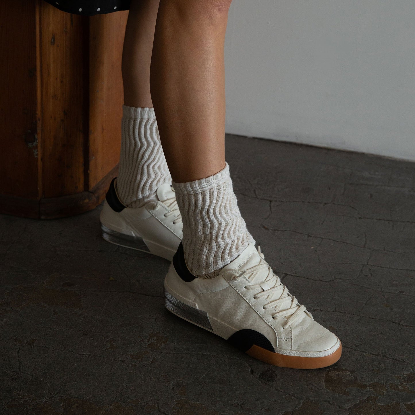 Dolce Vita ZINA SNEAKERS WHITE BLACK LEATHER
 – Dolce Vita