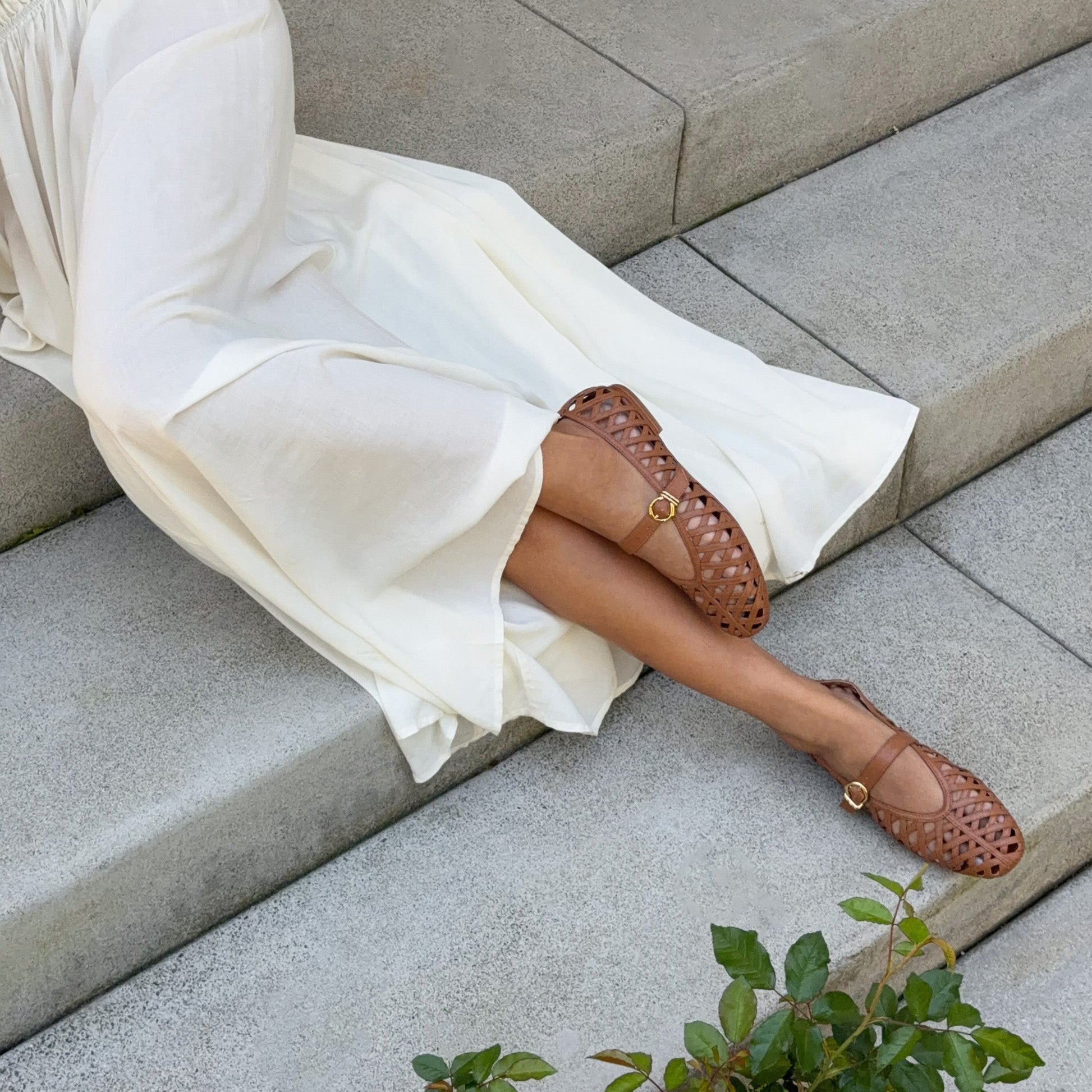 Dolce Vita Bodey Saddle Stella Ballet Flats