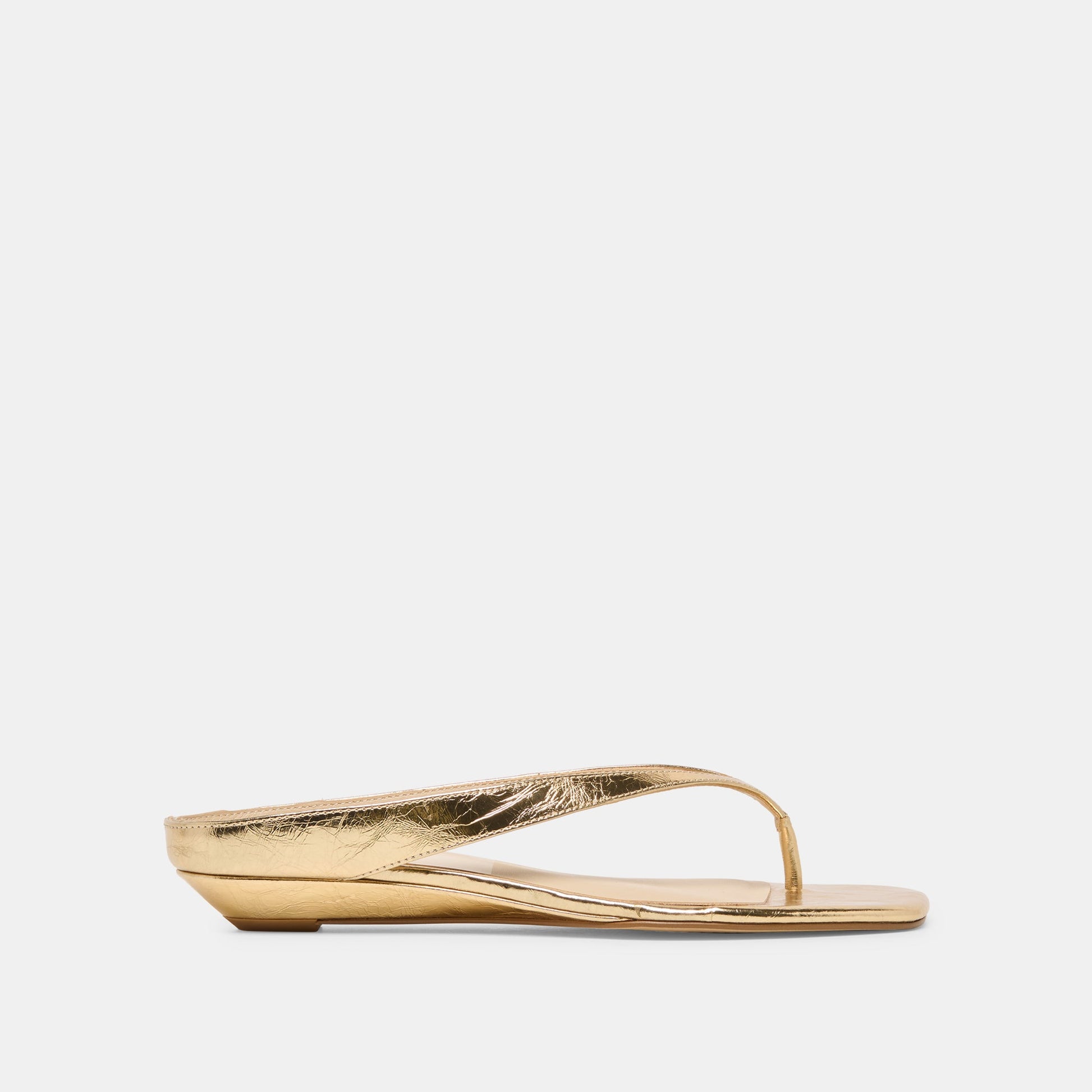Dolce Vita GIZEL Gold Crinkle Patent Thong Square-Toe Sandals