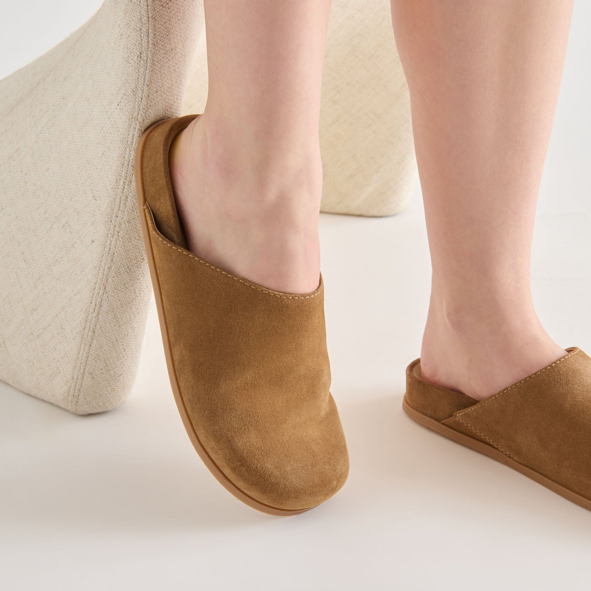 Dolce Vita Joney Lt Brown Suede Flats