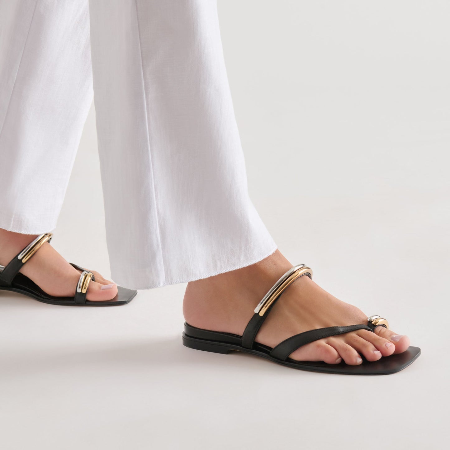 Dolce Vita Tarina Black Leather Sandals