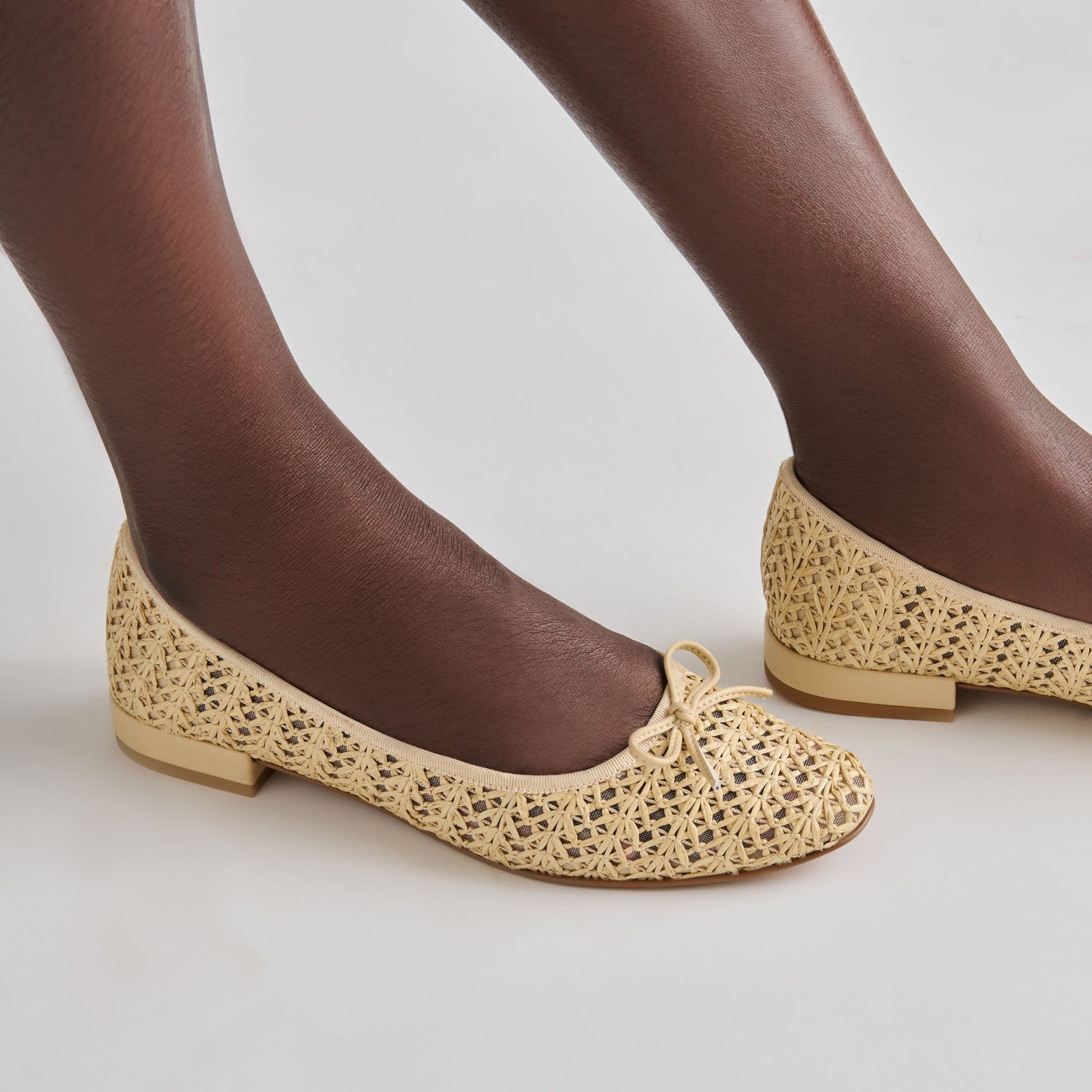 Dolce Vita Ulicia Lt Natural Cross Hatch Raffia Ballet Flats