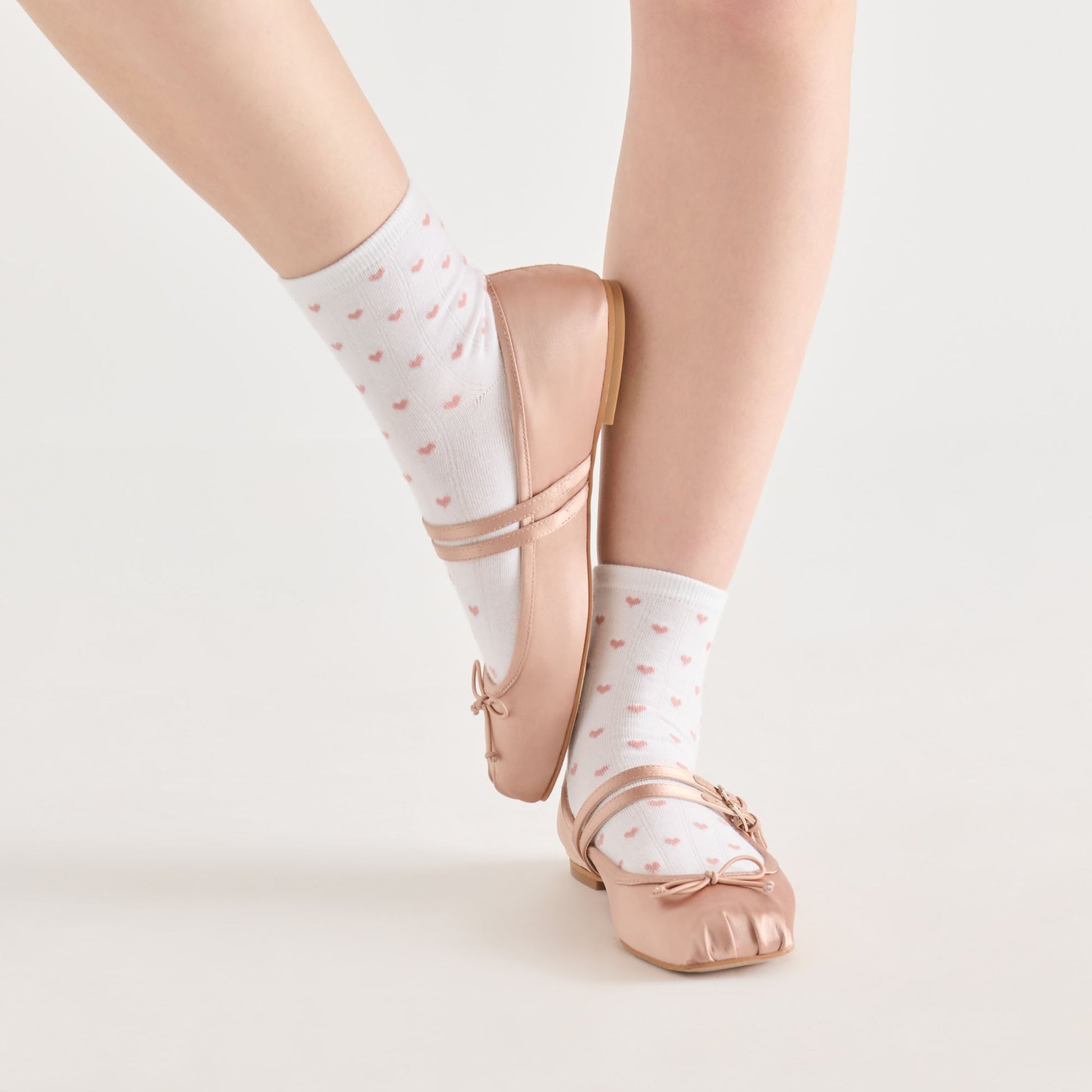 Dolce Vita 3-Pack Sweet Heart White Pink Anklet Socks