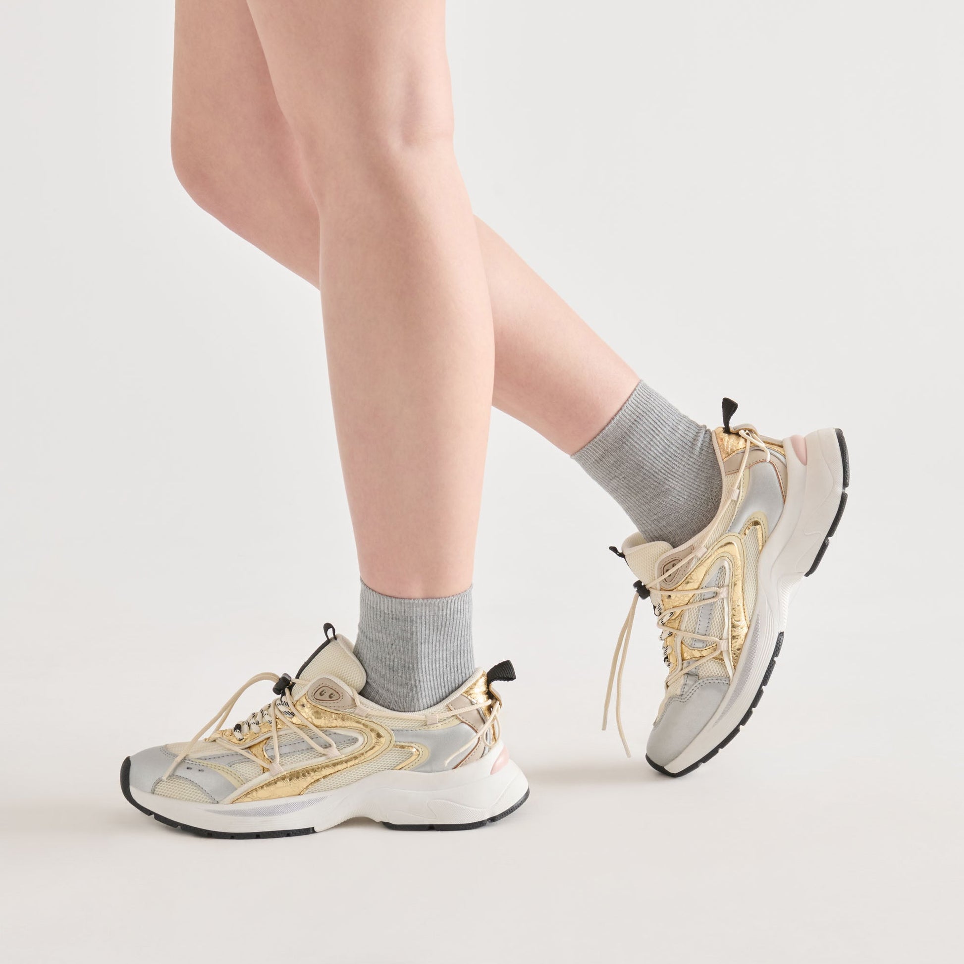 Dolce Vita 5-Pack Lettuce Edge White Grey Anklet Socks