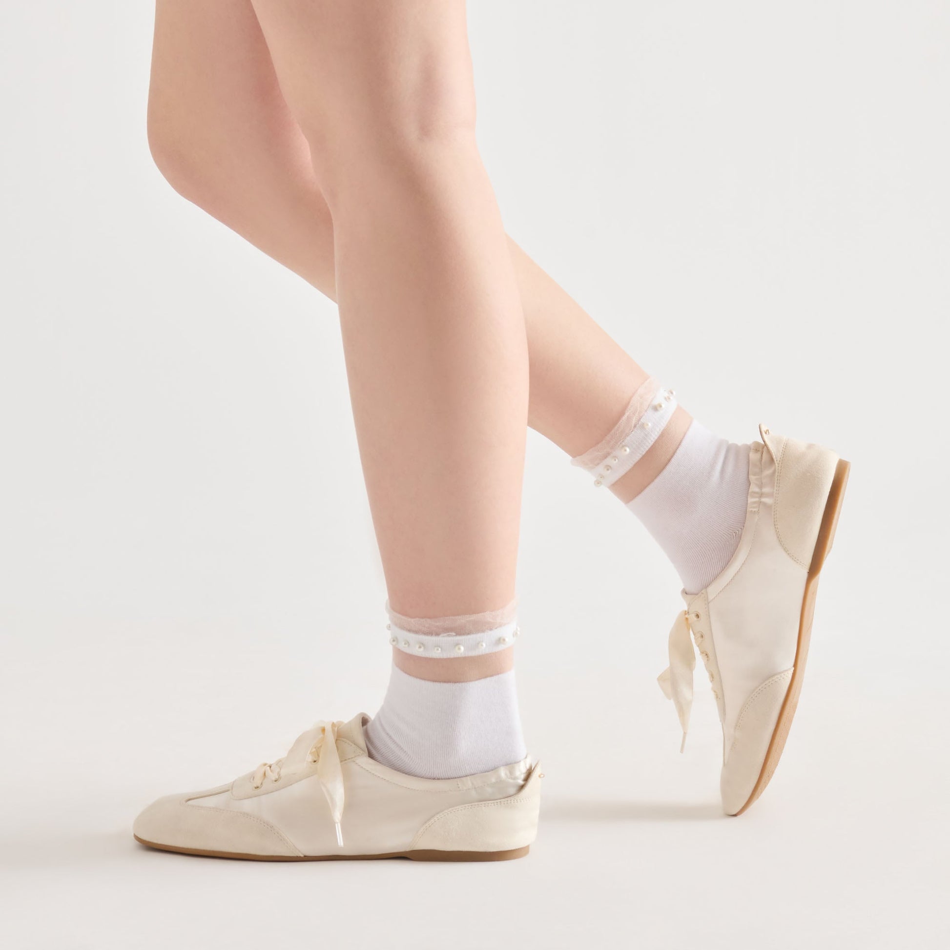Dolce Vita Sheer Ruffle White Pearl Anklet Socks